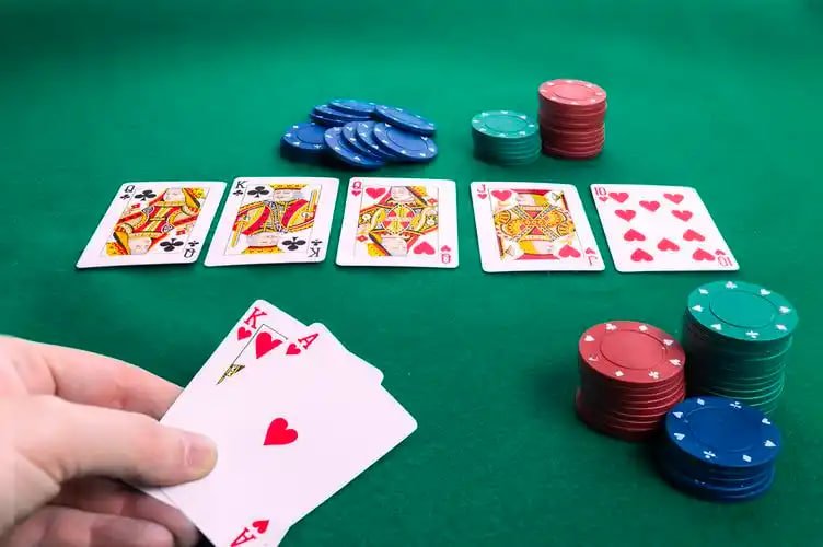 Sports and casino style content mix within apk 3777 platform sections